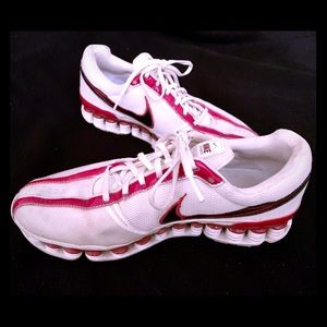 Nike Shox Men Sz: 8 running shoe